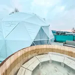 Hideaway Glamping *