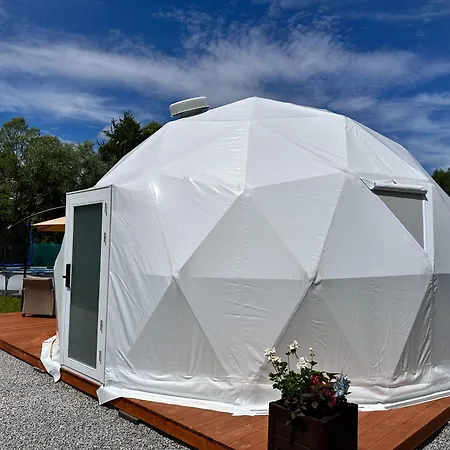 Hideaway Glamping 반스카비스트리카