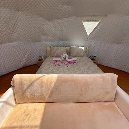 Hideaway Glamping Luxury tent Banska Bystrica