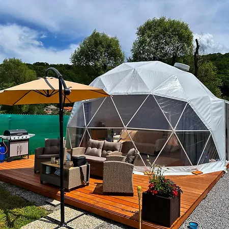 Hideaway Glamping *