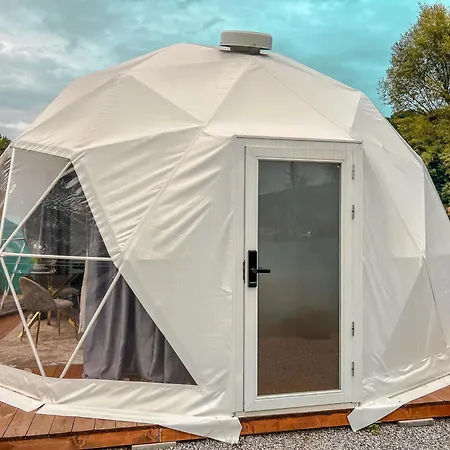 Hideaway Glamping Luxury tent Banska Bystrica
