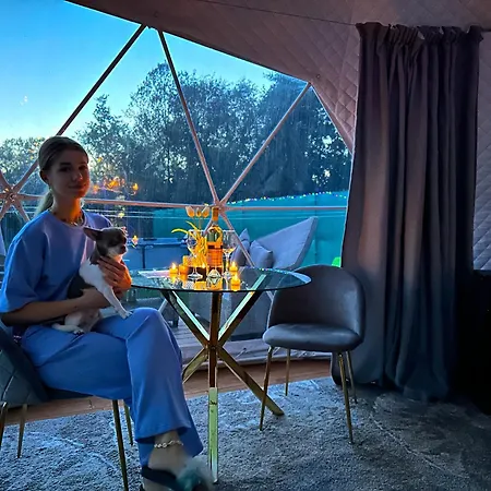 Hideaway Glamping * 반스카비스트리카