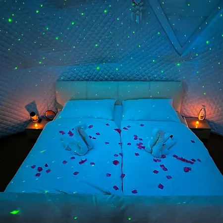 Luxury tent Hideaway Glamping *