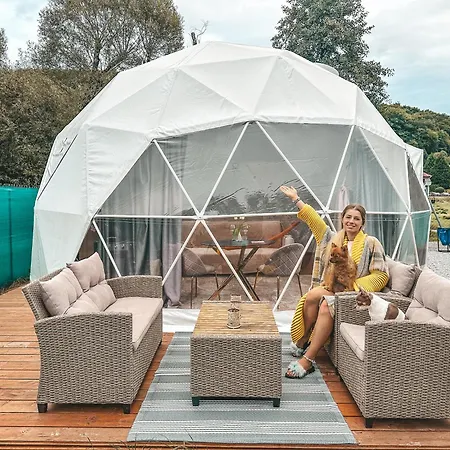 Luxusní stan Hideaway Glamping